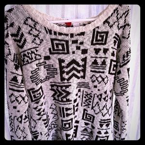 H&M cropped sweater. Hi-lo cut.